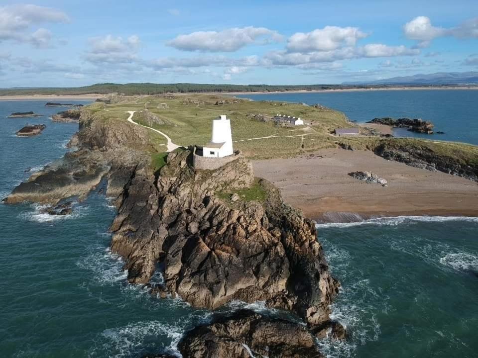 Вилла No7 Glan Nodwydd Pentraeth Экстерьер фото